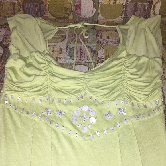 To the Max shirt M bright green 💕 - Picture 5 of 6
